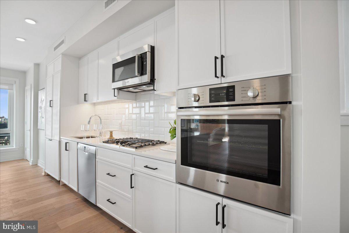 923 V ST NW #601, WASHINGTON, District Of Columbia 20001, 2 Bedrooms Bedrooms, ,2 BathroomsBathrooms,Residential,For sale,923 V ST NW #601,DCDC2198590 MLS # DCDC2198590