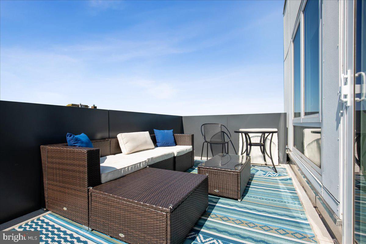 923 V ST NW #601, WASHINGTON, District Of Columbia 20001, 2 Bedrooms Bedrooms, ,2 BathroomsBathrooms,Residential,For sale,923 V ST NW #601,DCDC2198590 MLS # DCDC2198590