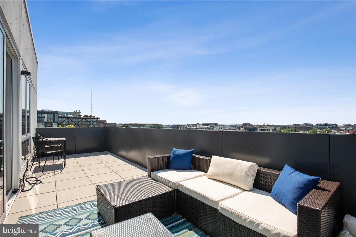 923 V ST NW #601, WASHINGTON, District Of Columbia 20001, 2 Bedrooms Bedrooms, ,2 BathroomsBathrooms,Residential,For sale,923 V ST NW #601,DCDC2198590 MLS # DCDC2198590