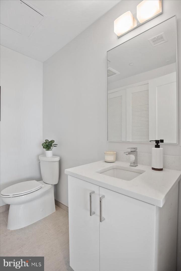 923 V ST NW #601, WASHINGTON, District Of Columbia 20001, 2 Bedrooms Bedrooms, ,2 BathroomsBathrooms,Residential,For sale,923 V ST NW #601,DCDC2198590 MLS # DCDC2198590