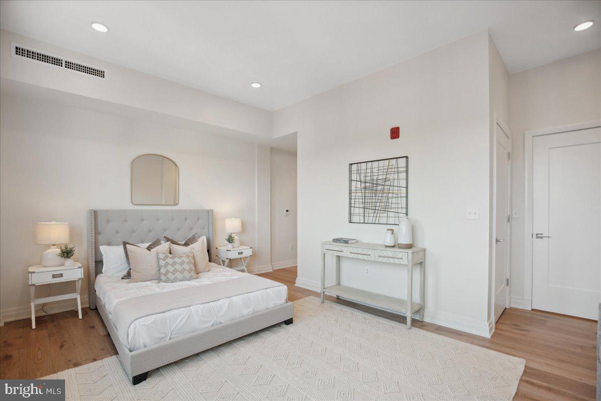 923 V ST NW #601, WASHINGTON, District Of Columbia 20001, 2 Bedrooms Bedrooms, ,2 BathroomsBathrooms,Residential,For sale,923 V ST NW #601,DCDC2198590 MLS # DCDC2198590