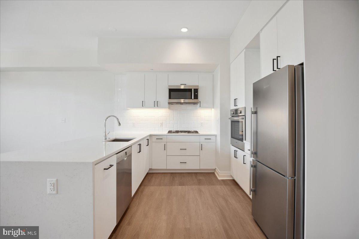923 V ST NW #602, WASHINGTON, District Of Columbia 20001, 2 Bedrooms Bedrooms, 4 Rooms Rooms,2 BathroomsBathrooms,Residential,For sale,923 V ST NW #602,DCDC2198596 MLS # DCDC2198596