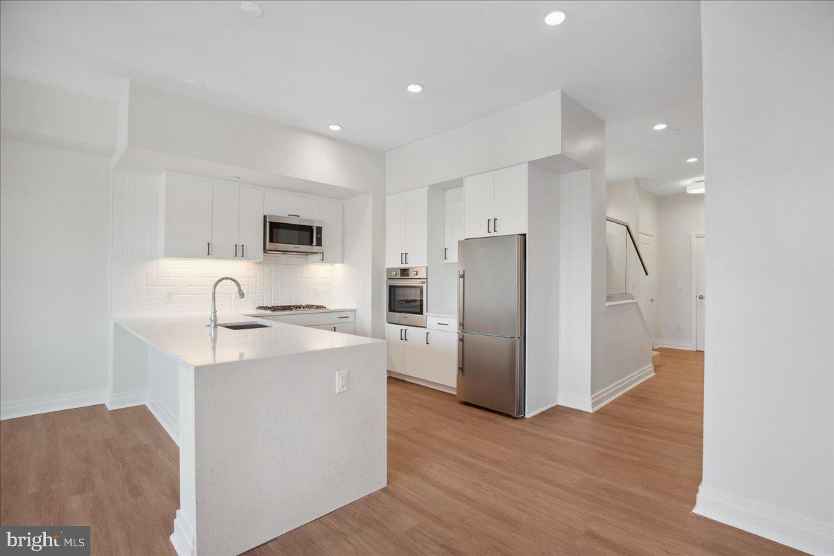 923 V ST NW #602, WASHINGTON, District Of Columbia 20001, 2 Bedrooms Bedrooms, 4 Rooms Rooms,2 BathroomsBathrooms,Residential,For sale,923 V ST NW #602,DCDC2198596 MLS # DCDC2198596
