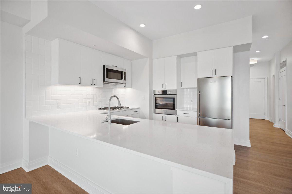 923 V ST NW #602, WASHINGTON, District Of Columbia 20001, 2 Bedrooms Bedrooms, 4 Rooms Rooms,2 BathroomsBathrooms,Residential,For sale,923 V ST NW #602,DCDC2198596 MLS # DCDC2198596