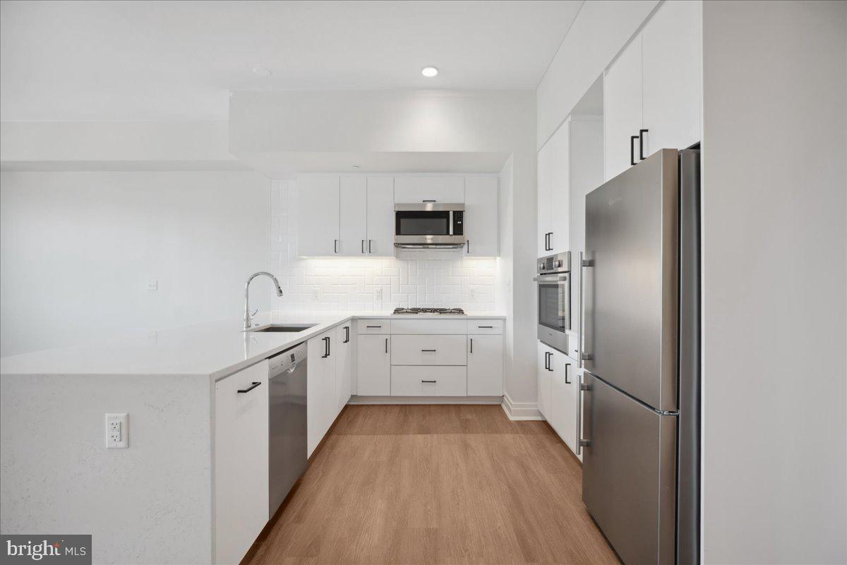 923 V ST NW #602, WASHINGTON, District Of Columbia 20001, 2 Bedrooms Bedrooms, 4 Rooms Rooms,2 BathroomsBathrooms,Residential,For sale,923 V ST NW #602,DCDC2198596 MLS # DCDC2198596