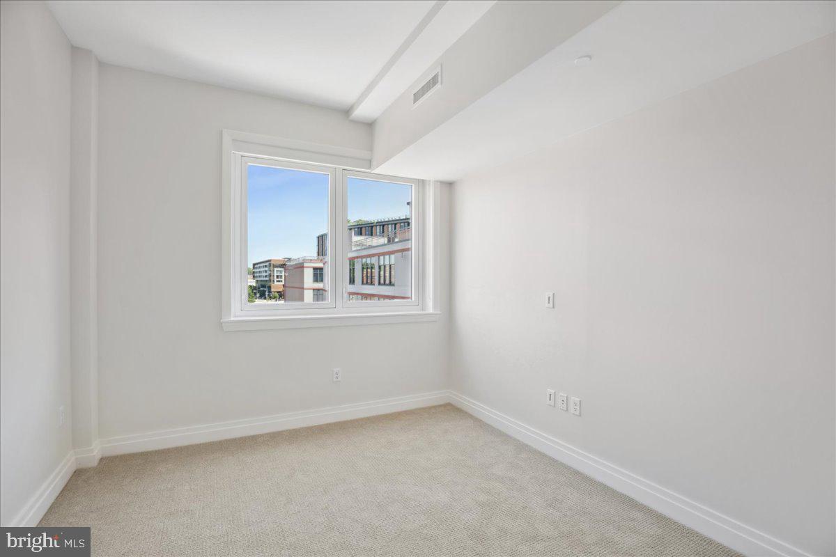 923 V ST NW #602, WASHINGTON, District Of Columbia 20001, 2 Bedrooms Bedrooms, 4 Rooms Rooms,2 BathroomsBathrooms,Residential,For sale,923 V ST NW #602,DCDC2198596 MLS # DCDC2198596