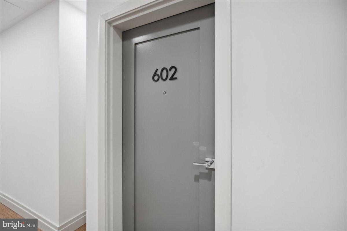 923 V ST NW #602, WASHINGTON, District Of Columbia 20001, 2 Bedrooms Bedrooms, 4 Rooms Rooms,2 BathroomsBathrooms,Residential,For sale,923 V ST NW #602,DCDC2198596 MLS # DCDC2198596