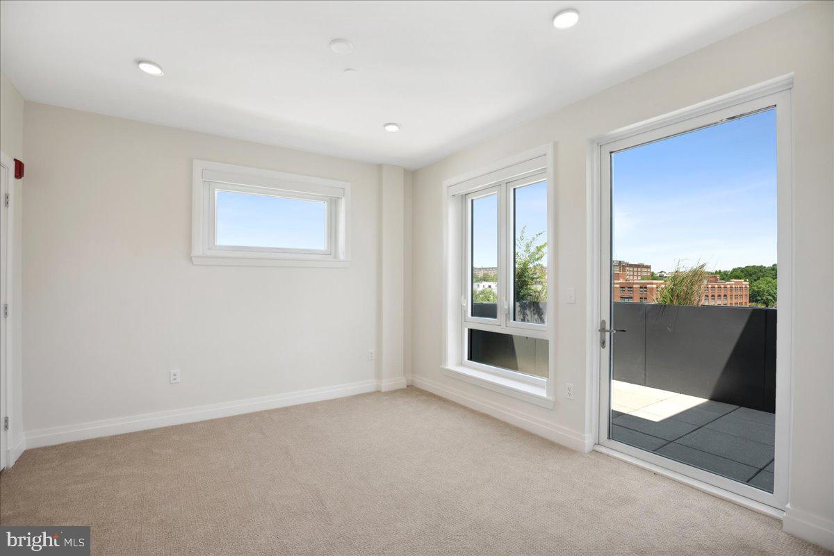 923 V ST NW #602, WASHINGTON, District Of Columbia 20001, 2 Bedrooms Bedrooms, 4 Rooms Rooms,2 BathroomsBathrooms,Residential,For sale,923 V ST NW #602,DCDC2198596 MLS # DCDC2198596