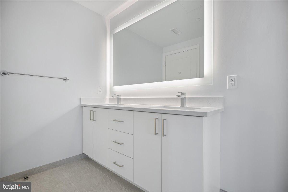 923 V ST NW #602, WASHINGTON, District Of Columbia 20001, 2 Bedrooms Bedrooms, 4 Rooms Rooms,2 BathroomsBathrooms,Residential,For sale,923 V ST NW #602,DCDC2198596 MLS # DCDC2198596