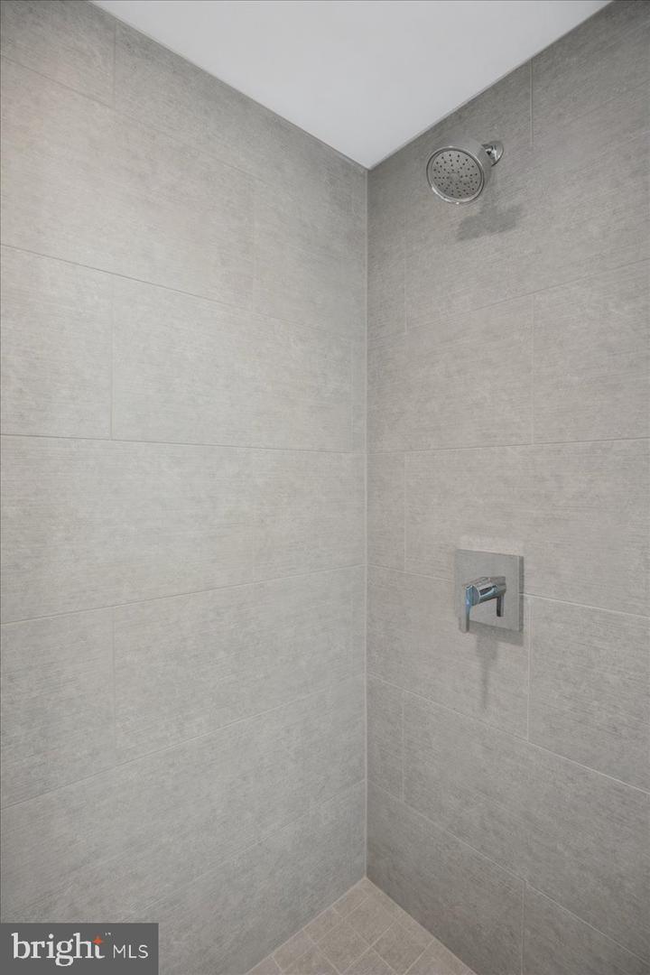 923 V ST NW #602, WASHINGTON, District Of Columbia 20001, 2 Bedrooms Bedrooms, 4 Rooms Rooms,2 BathroomsBathrooms,Residential,For sale,923 V ST NW #602,DCDC2198596 MLS # DCDC2198596