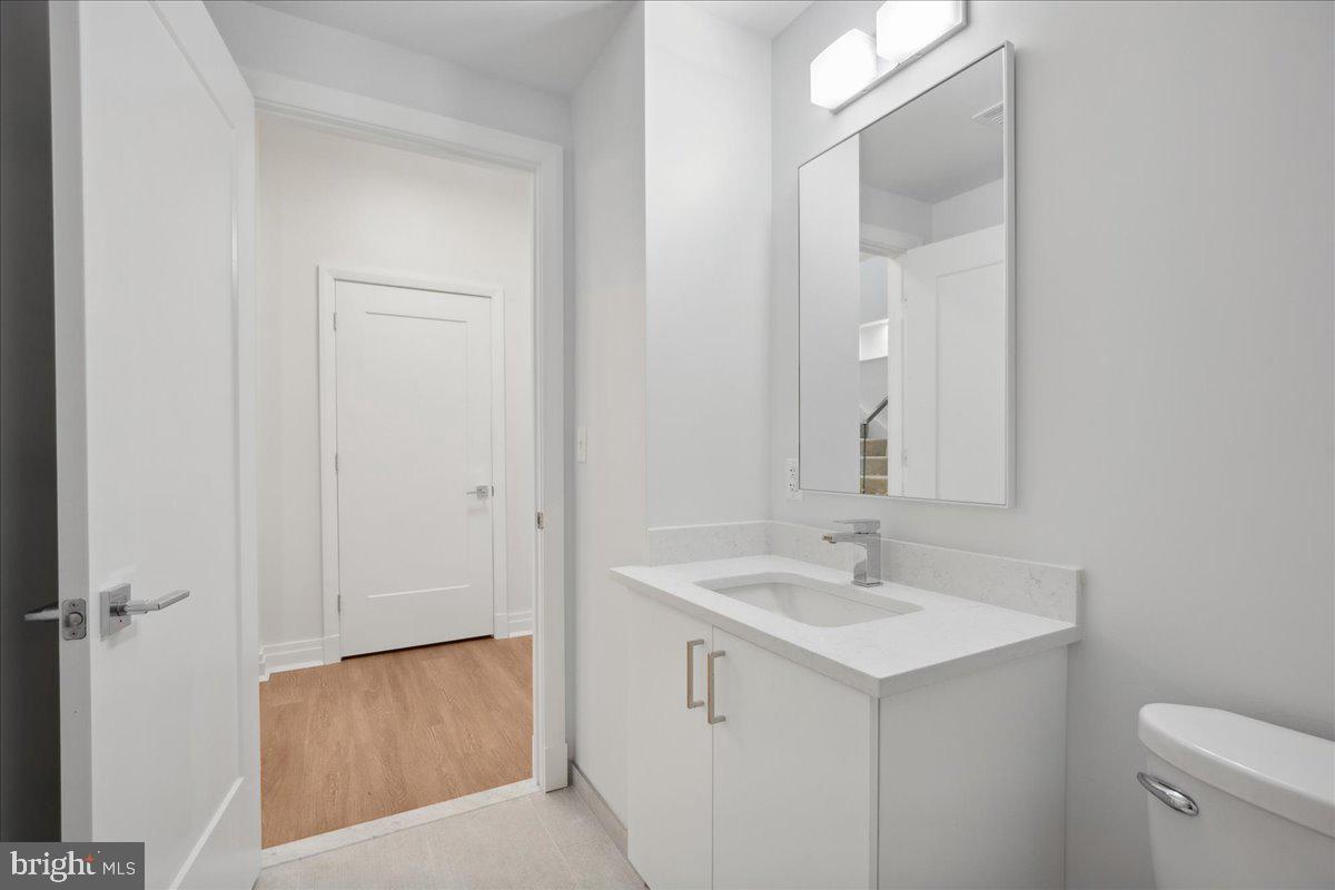 923 V ST NW #602, WASHINGTON, District Of Columbia 20001, 2 Bedrooms Bedrooms, 4 Rooms Rooms,2 BathroomsBathrooms,Residential,For sale,923 V ST NW #602,DCDC2198596 MLS # DCDC2198596