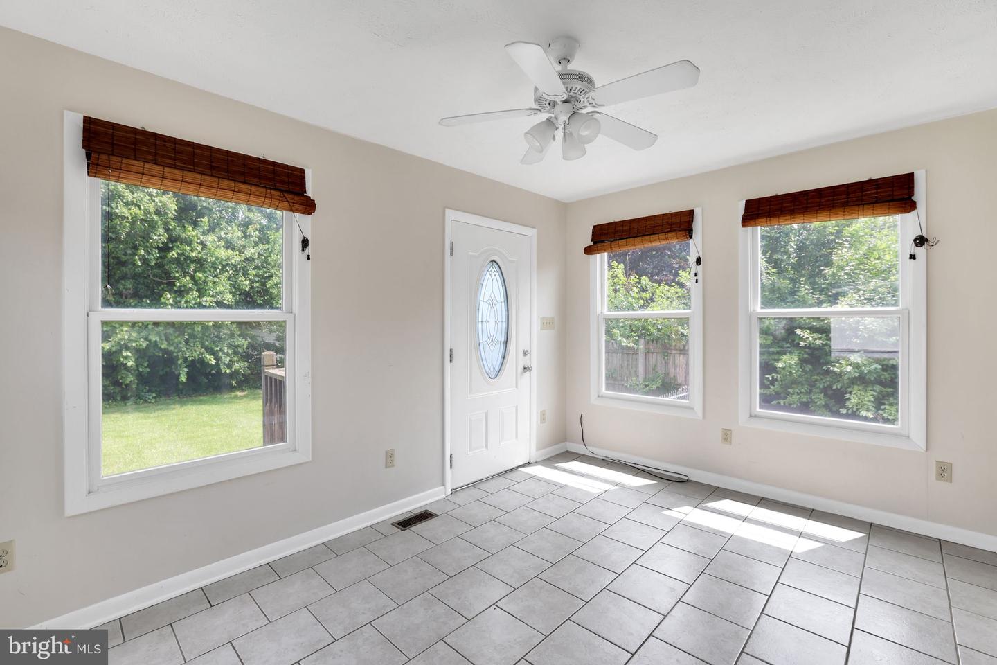128 FOX DR, WINCHESTER, Virginia 22601, 4 Bedrooms Bedrooms, ,3 BathroomsBathrooms,Residential,For sale,128 FOX DR,VAWI2007622 MLS # VAWI2007622