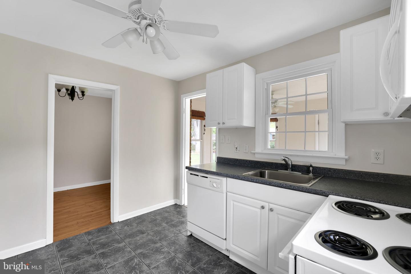 128 FOX DR, WINCHESTER, Virginia 22601, 4 Bedrooms Bedrooms, ,3 BathroomsBathrooms,Residential,For sale,128 FOX DR,VAWI2007622 MLS # VAWI2007622