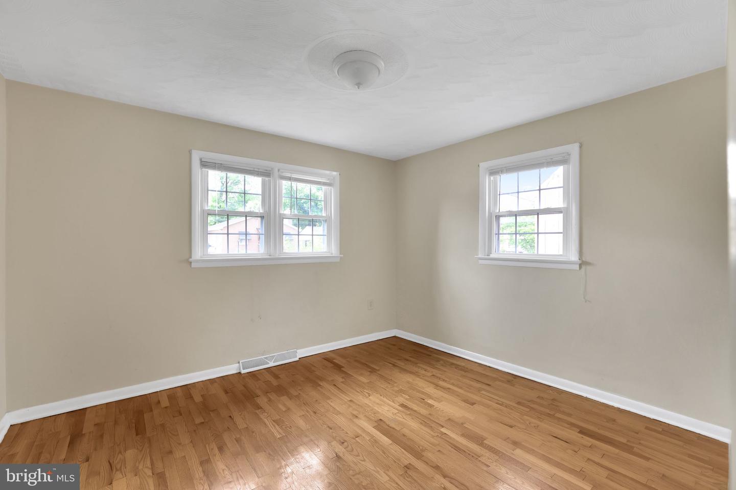 128 FOX DR, WINCHESTER, Virginia 22601, 4 Bedrooms Bedrooms, ,3 BathroomsBathrooms,Residential,For sale,128 FOX DR,VAWI2007622 MLS # VAWI2007622
