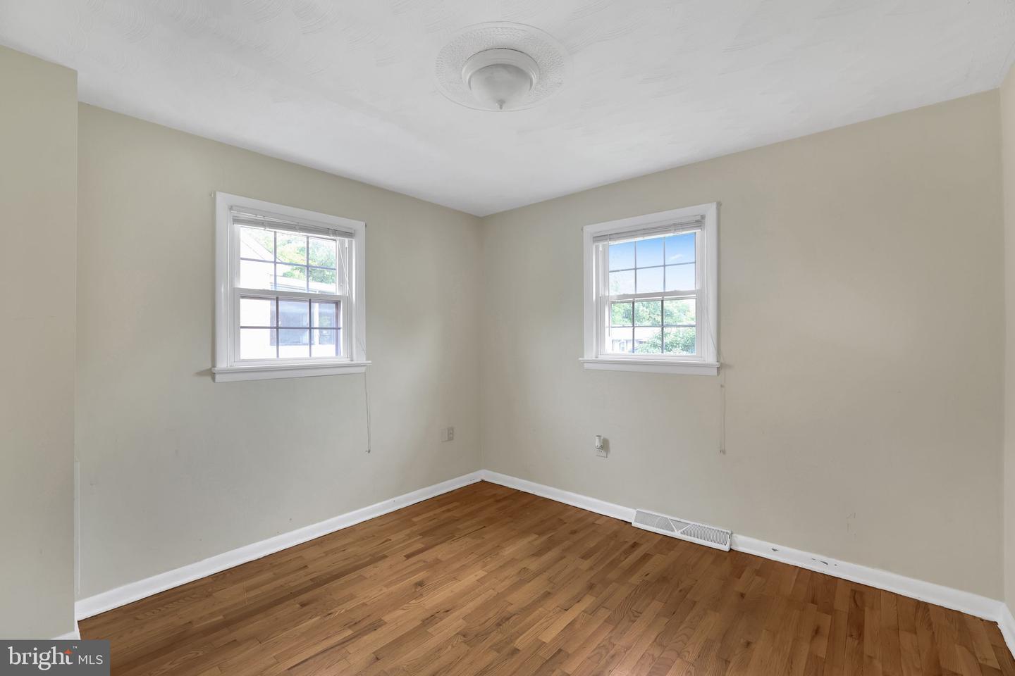 128 FOX DR, WINCHESTER, Virginia 22601, 4 Bedrooms Bedrooms, ,3 BathroomsBathrooms,Residential,For sale,128 FOX DR,VAWI2007622 MLS # VAWI2007622