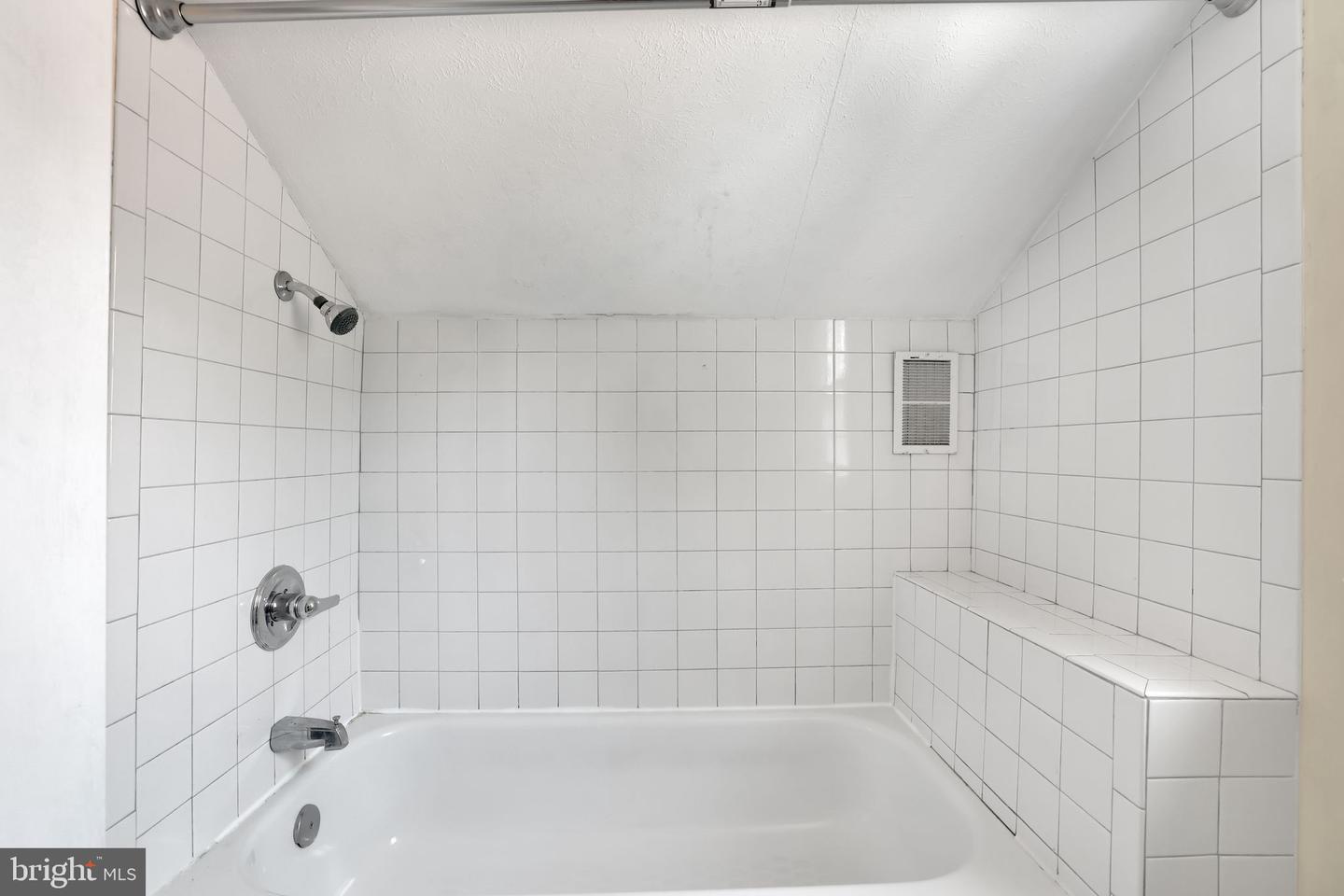 128 FOX DR, WINCHESTER, Virginia 22601, 4 Bedrooms Bedrooms, ,3 BathroomsBathrooms,Residential,For sale,128 FOX DR,VAWI2007622 MLS # VAWI2007622