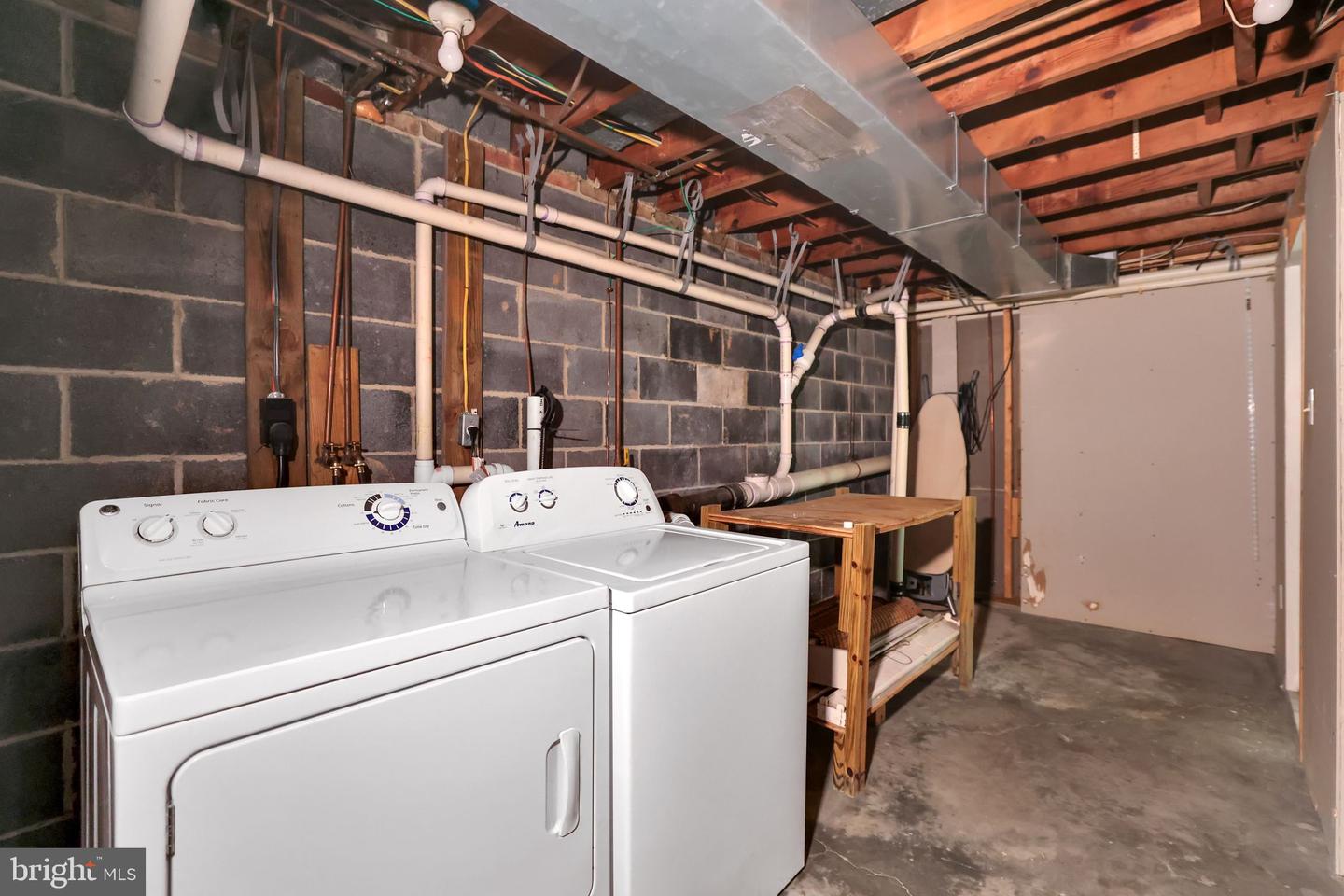 128 FOX DR, WINCHESTER, Virginia 22601, 4 Bedrooms Bedrooms, ,3 BathroomsBathrooms,Residential,For sale,128 FOX DR,VAWI2007622 MLS # VAWI2007622