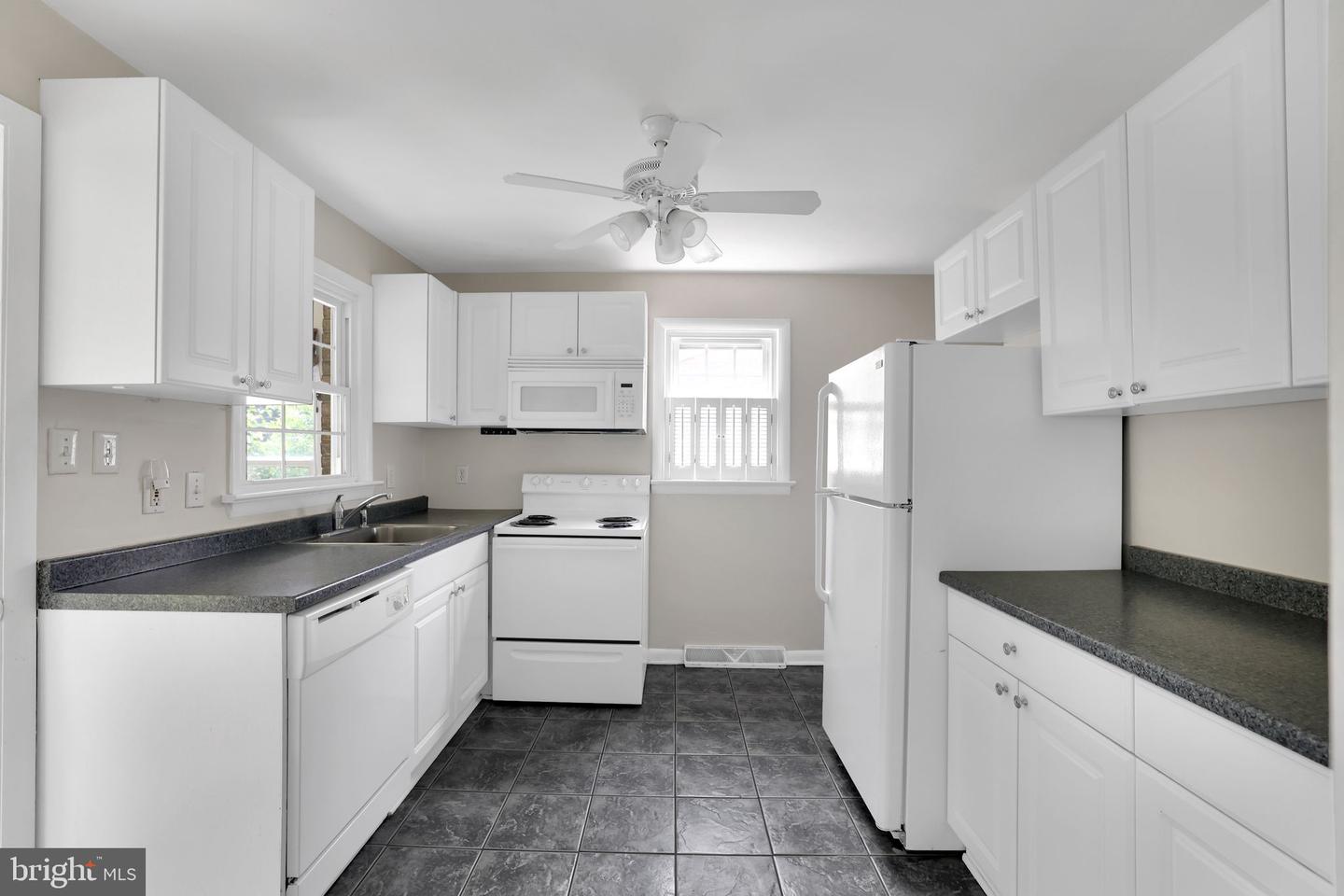 128 FOX DR, WINCHESTER, Virginia 22601, 4 Bedrooms Bedrooms, ,3 BathroomsBathrooms,Residential,For sale,128 FOX DR,VAWI2007622 MLS # VAWI2007622