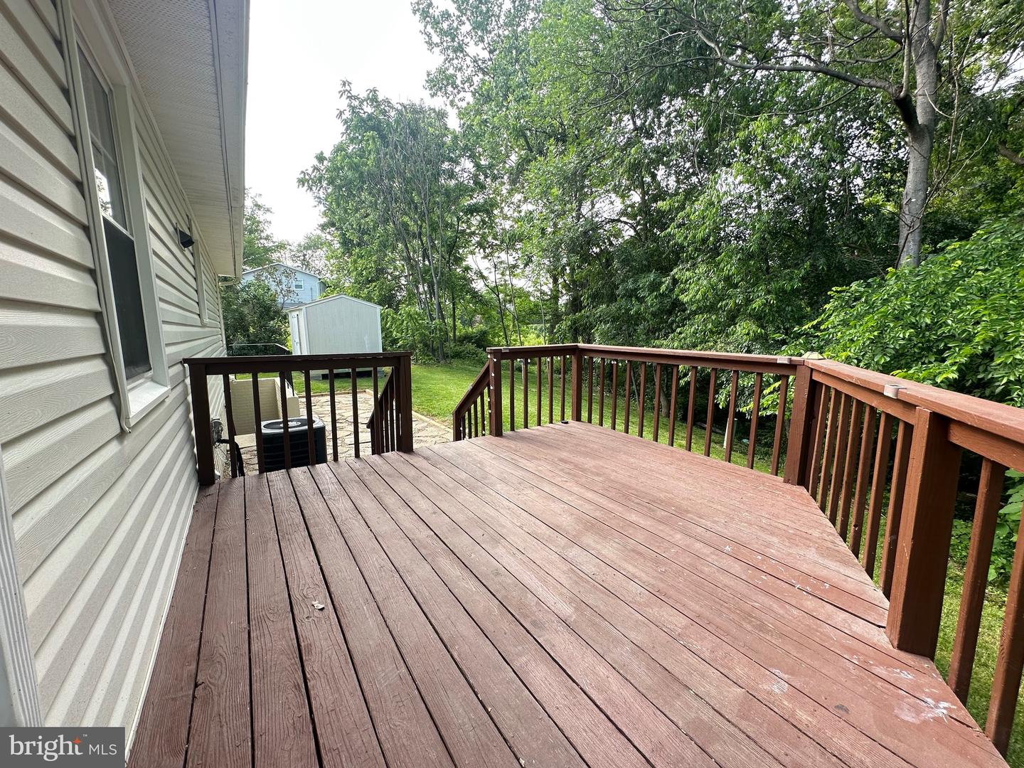125 OAK VIEW DR SE, LEESBURG, Virginia 20175, 3 Bedrooms Bedrooms, ,2 BathroomsBathrooms,Residential,For sale,125 OAK VIEW DR SE,VALO2095906 MLS # VALO2095906