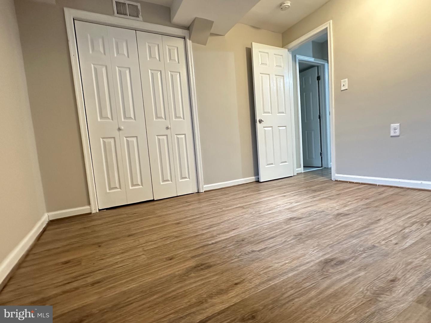 125 OAK VIEW DR SE, LEESBURG, Virginia 20175, 3 Bedrooms Bedrooms, ,2 BathroomsBathrooms,Residential,For sale,125 OAK VIEW DR SE,VALO2095906 MLS # VALO2095906