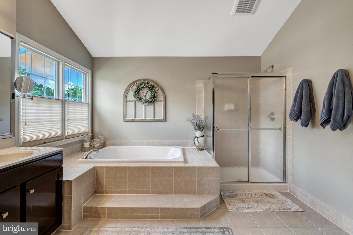 43058 OLIVE TREE LN, CHANTILLY, Virginia 20152, 4 Bedrooms Bedrooms, ,3 BathroomsBathrooms,Residential,For sale,43058 OLIVE TREE LN,VALO2096208 MLS # VALO2096208