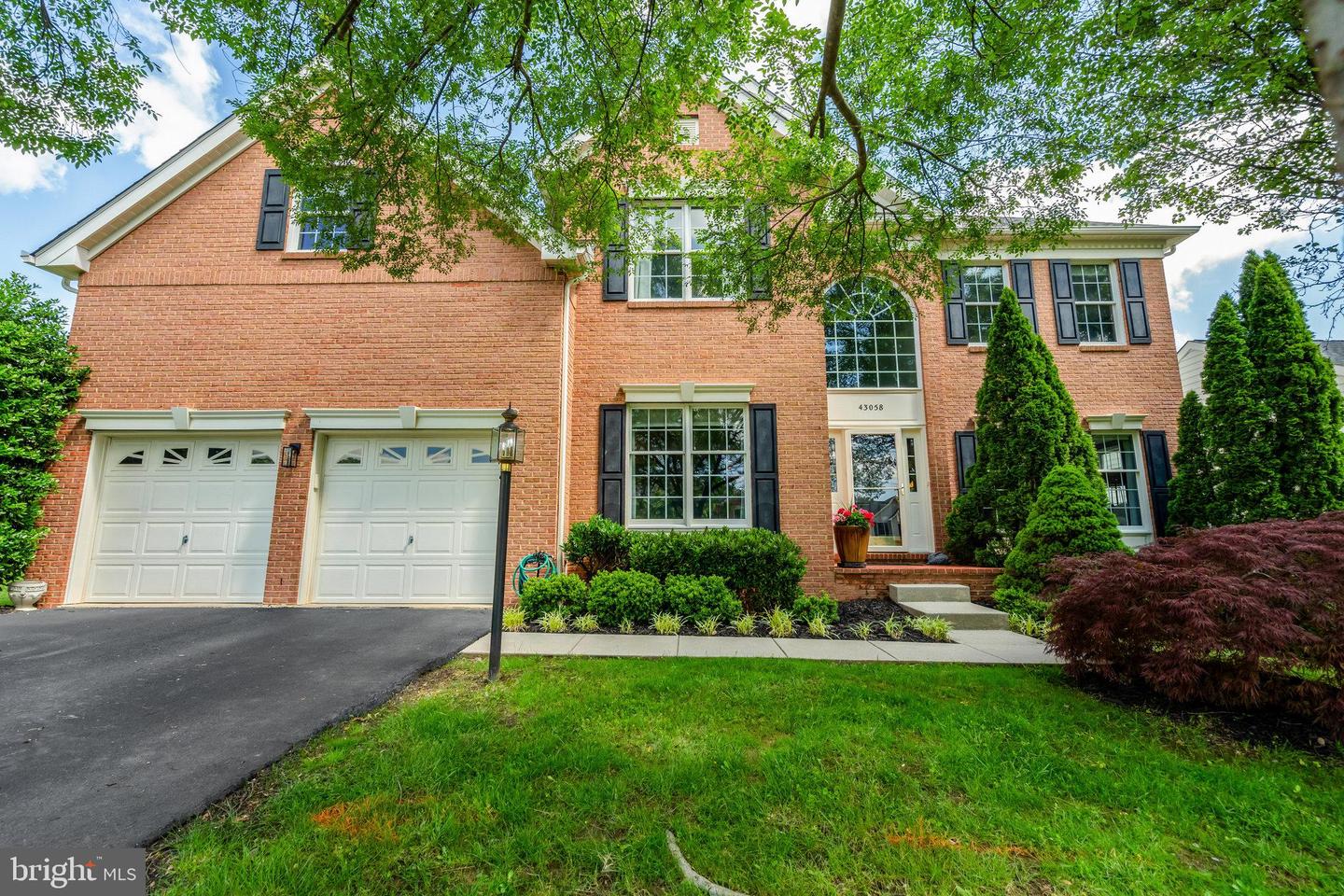 43058 OLIVE TREE LN, CHANTILLY, Virginia 20152, 4 Bedrooms Bedrooms, ,3 BathroomsBathrooms,Residential,For sale,43058 OLIVE TREE LN,VALO2096208 MLS # VALO2096208