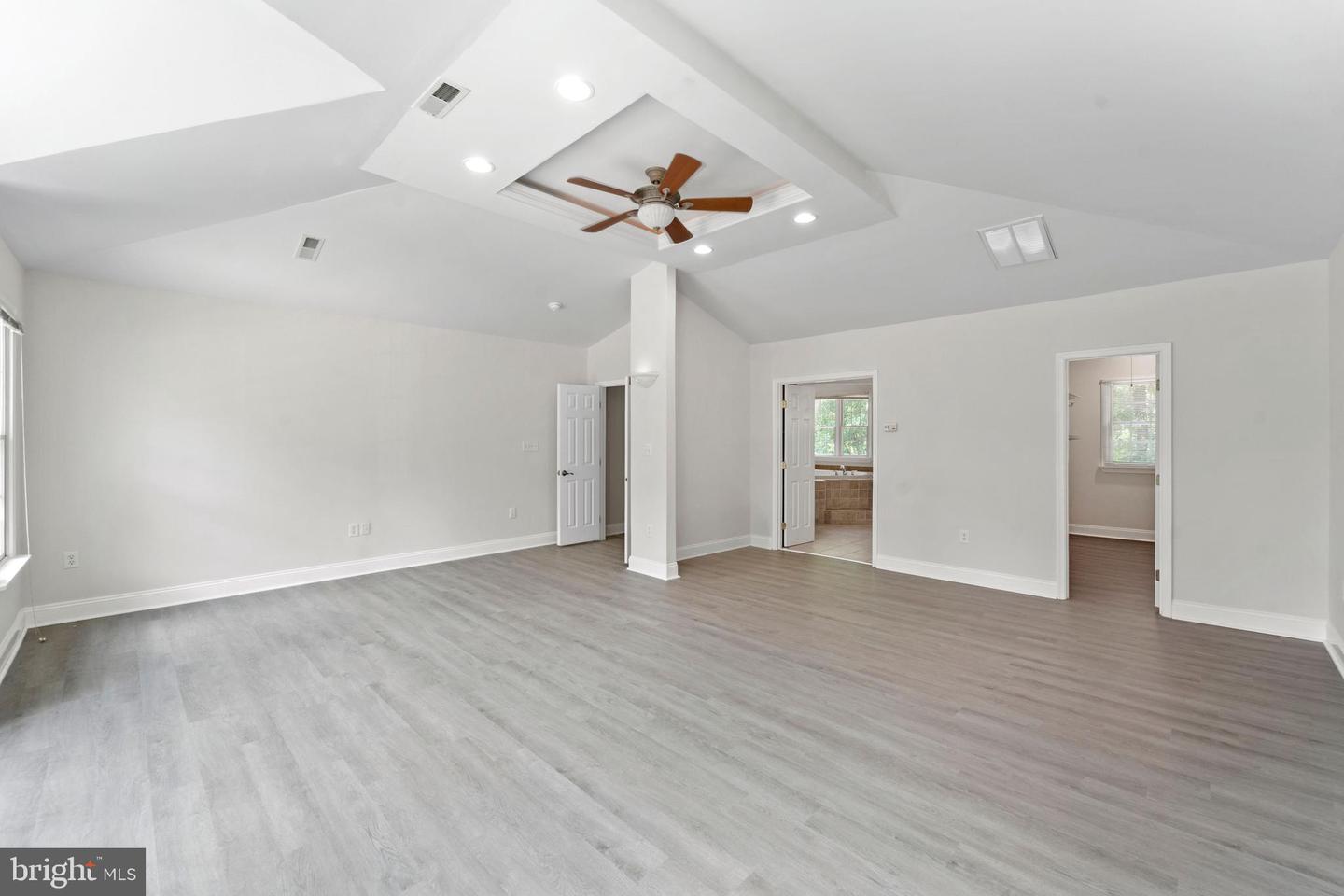 12312 STREAMVALE CIR, HERNDON, Virginia 20170, 5 Bedrooms Bedrooms, ,4 BathroomsBathrooms,Residential,For sale,12312 STREAMVALE CIR,VAFX2240976 MLS # VAFX2240976