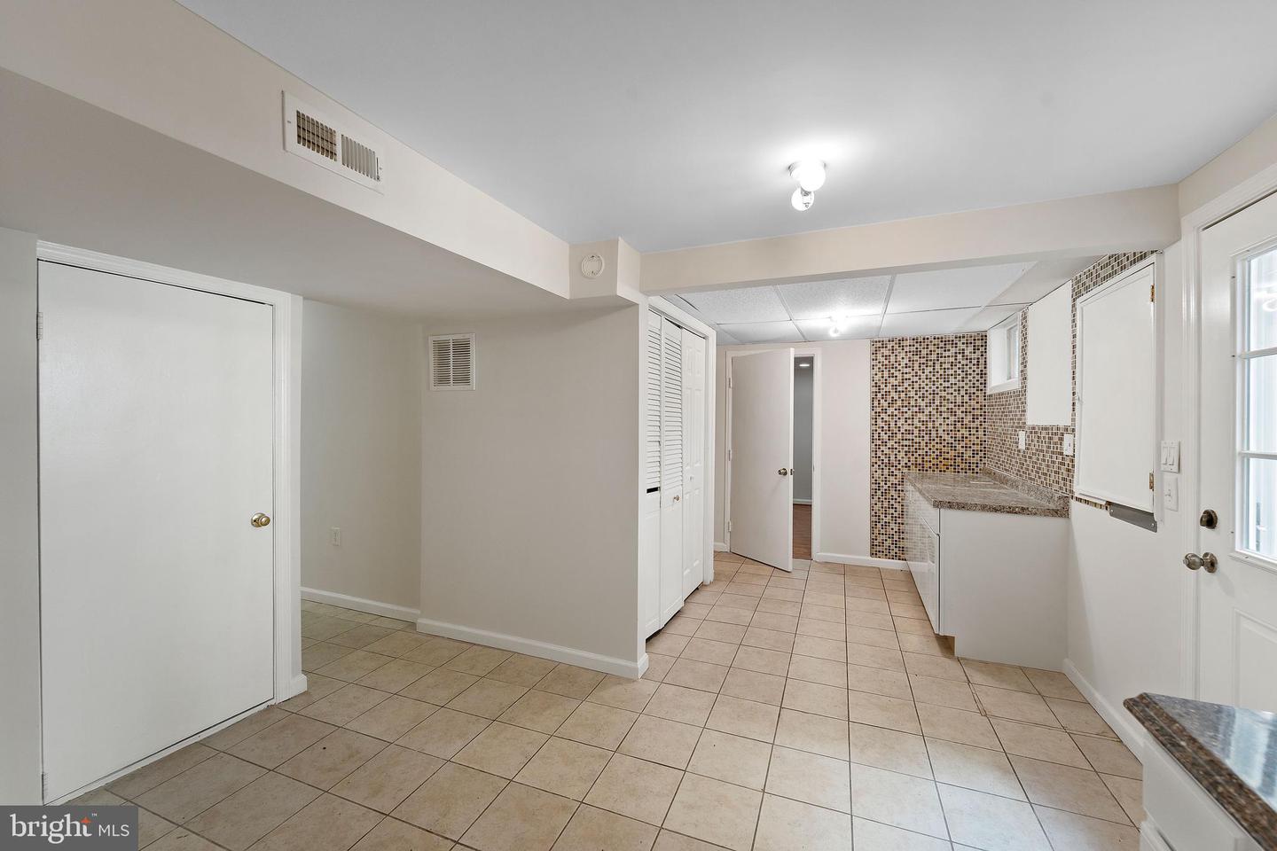 12312 STREAMVALE CIR, HERNDON, Virginia 20170, 5 Bedrooms Bedrooms, ,4 BathroomsBathrooms,Residential,For sale,12312 STREAMVALE CIR,VAFX2240976 MLS # VAFX2240976