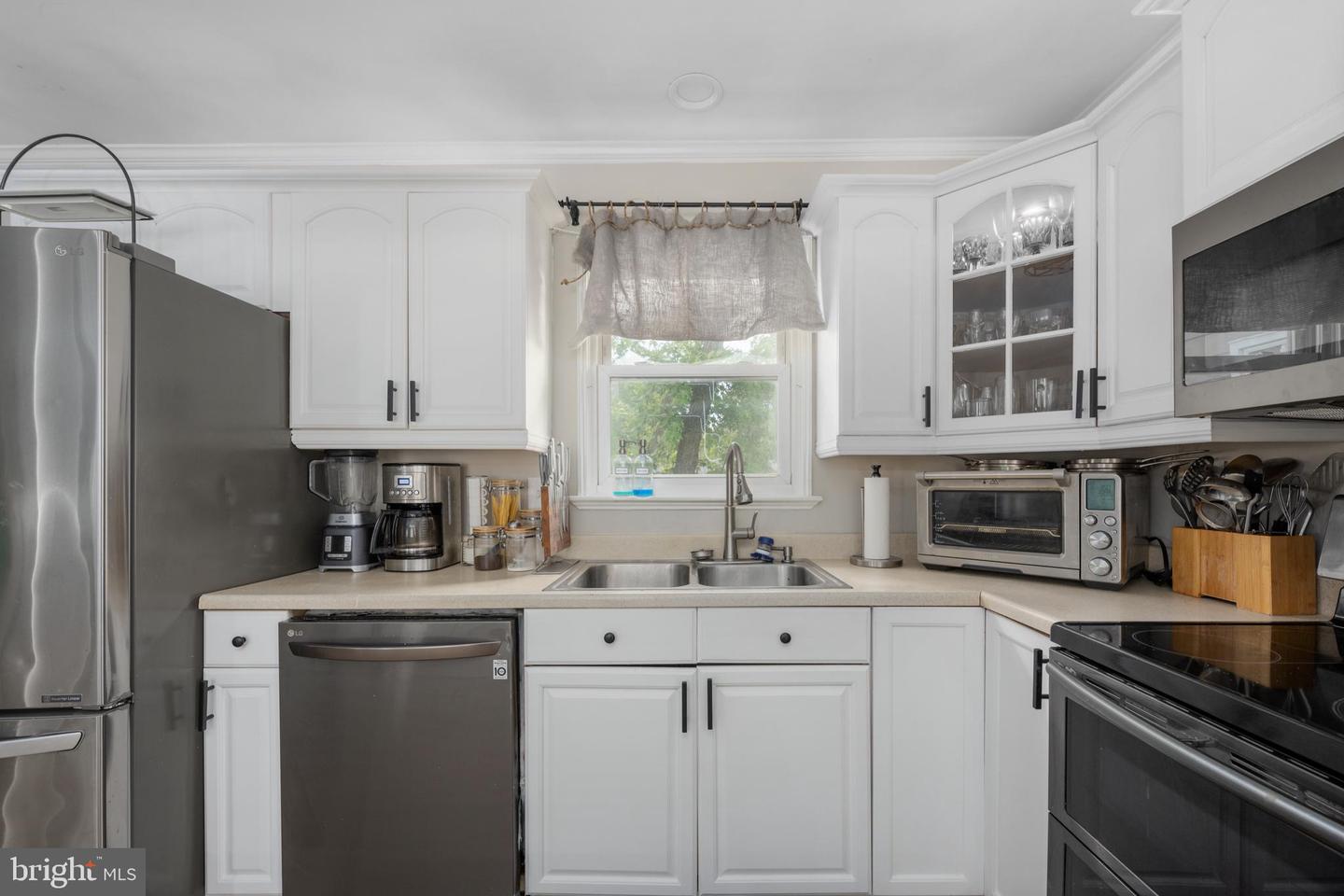 11414 WARNER DR, FREDERICKSBURG, Virginia 22407, 5 Bedrooms Bedrooms, ,3 BathroomsBathrooms,Residential,For sale,11414 WARNER DR,VASP2033192 MLS # VASP2033192