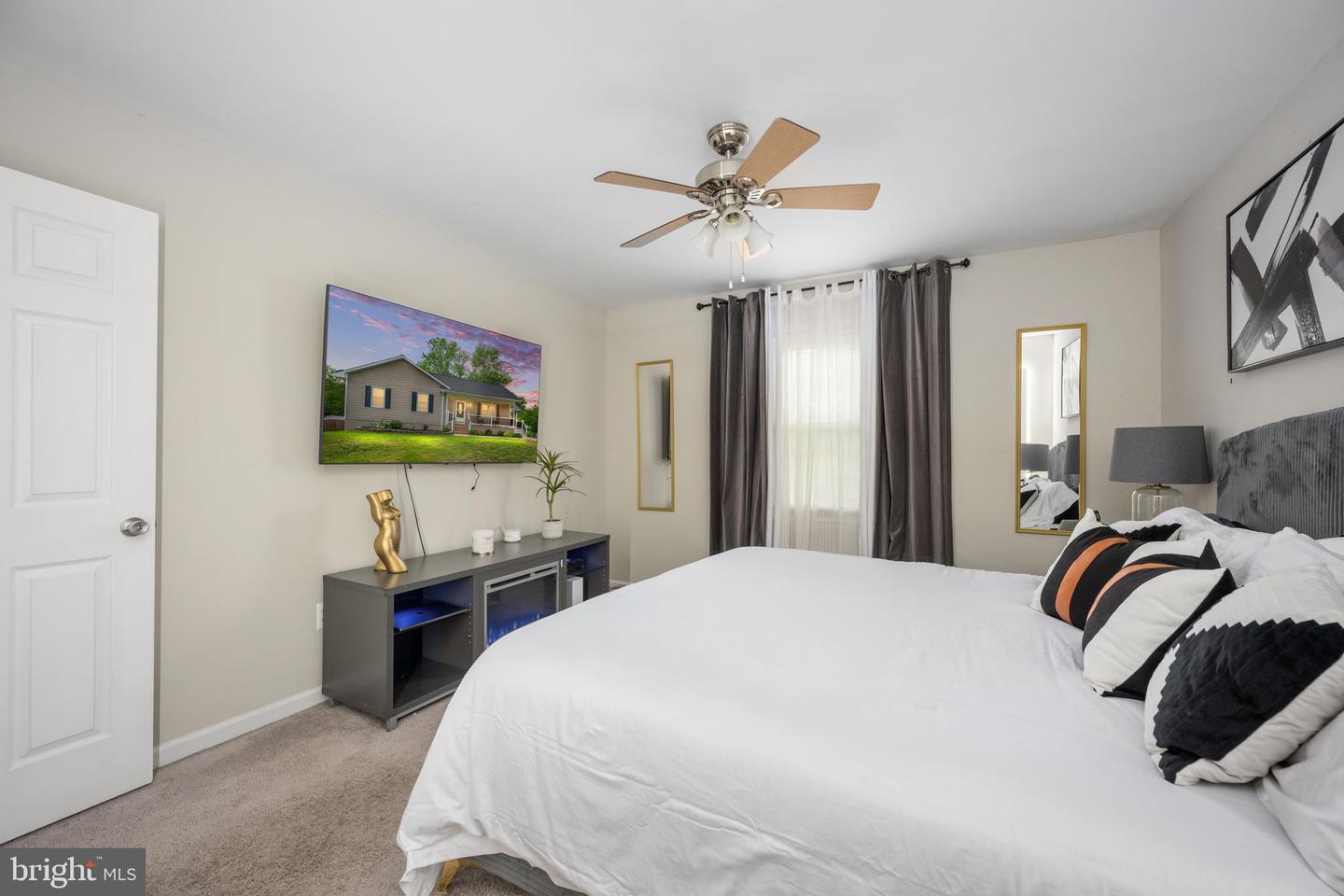 11414 WARNER DR, FREDERICKSBURG, Virginia 22407, 5 Bedrooms Bedrooms, ,3 BathroomsBathrooms,Residential,For sale,11414 WARNER DR,VASP2033192 MLS # VASP2033192