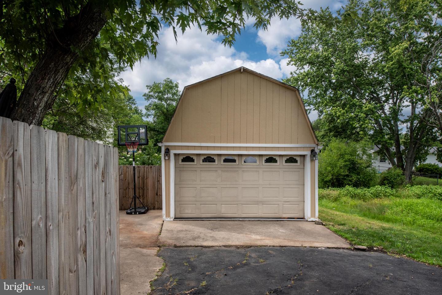11414 WARNER DR, FREDERICKSBURG, Virginia 22407, 5 Bedrooms Bedrooms, ,3 BathroomsBathrooms,Residential,For sale,11414 WARNER DR,VASP2033192 MLS # VASP2033192