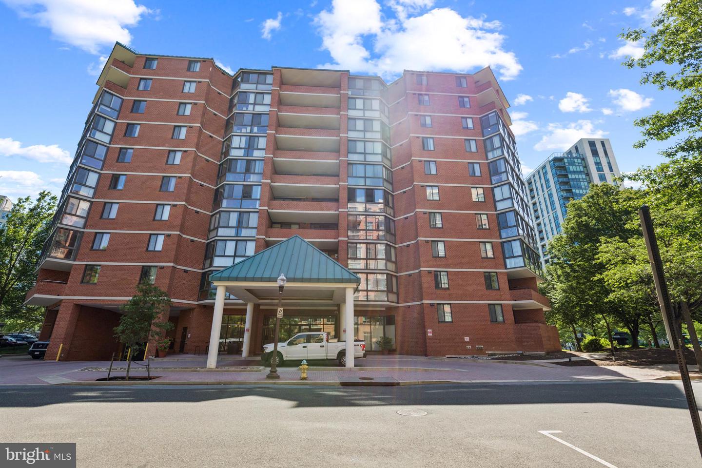 1001 N RANDOLPH ST #720, ARLINGTON, Virginia 22201, 1 Bedroom Bedrooms, ,1 BathroomBathrooms,Residential,For sale,1001 N RANDOLPH ST #720,VAAR2057664 MLS # VAAR2057664