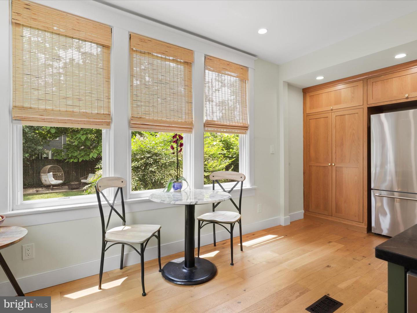 19 E DEL RAY AVE E, ALEXANDRIA, Virginia 22301, 3 Bedrooms Bedrooms, ,2 BathroomsBathrooms,Residential,For sale,19 E DEL RAY AVE E,VAAX2045470 MLS # VAAX2045470