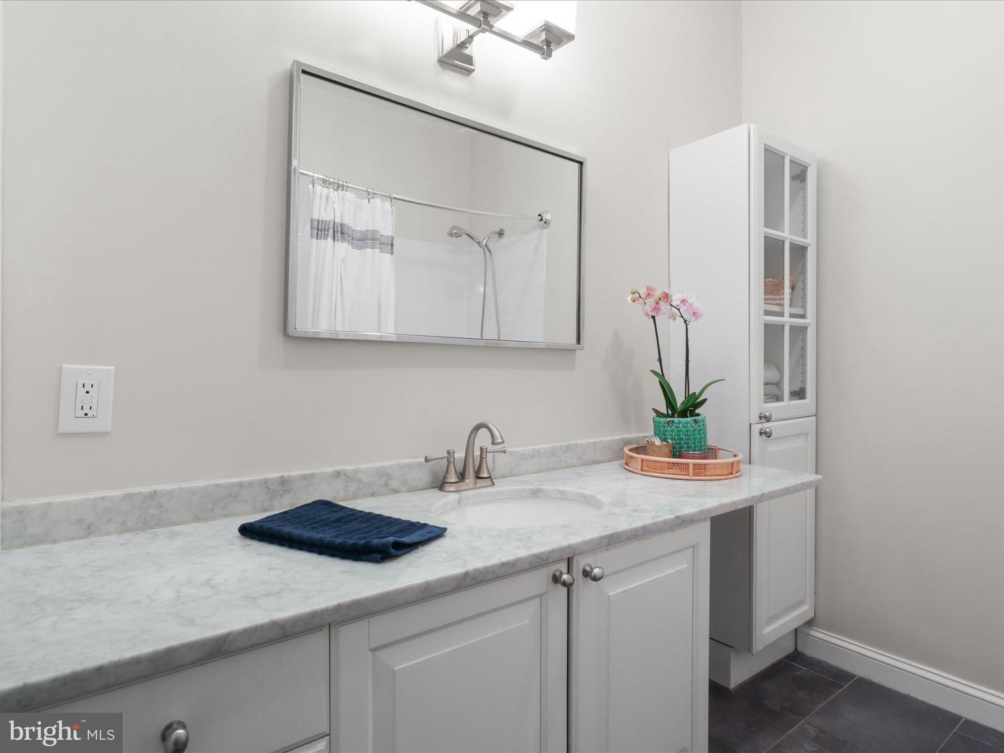 19 E DEL RAY AVE E, ALEXANDRIA, Virginia 22301, 3 Bedrooms Bedrooms, ,2 BathroomsBathrooms,Residential,For sale,19 E DEL RAY AVE E,VAAX2045470 MLS # VAAX2045470