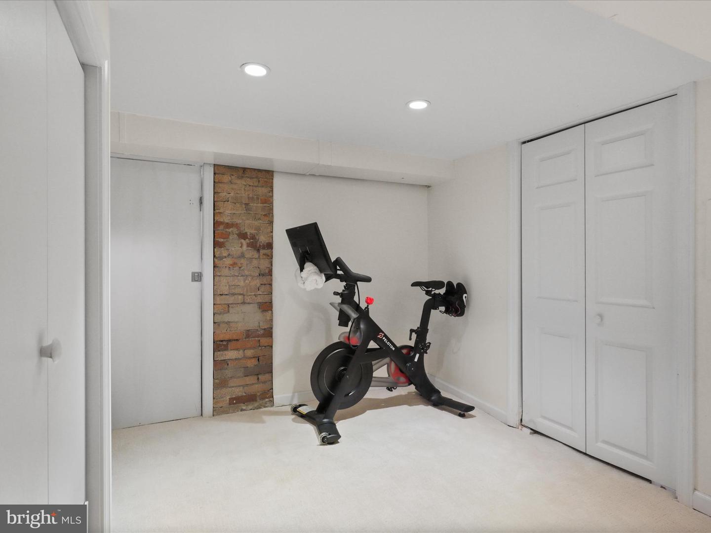 19 E DEL RAY AVE E, ALEXANDRIA, Virginia 22301, 3 Bedrooms Bedrooms, ,2 BathroomsBathrooms,Residential,For sale,19 E DEL RAY AVE E,VAAX2045470 MLS # VAAX2045470
