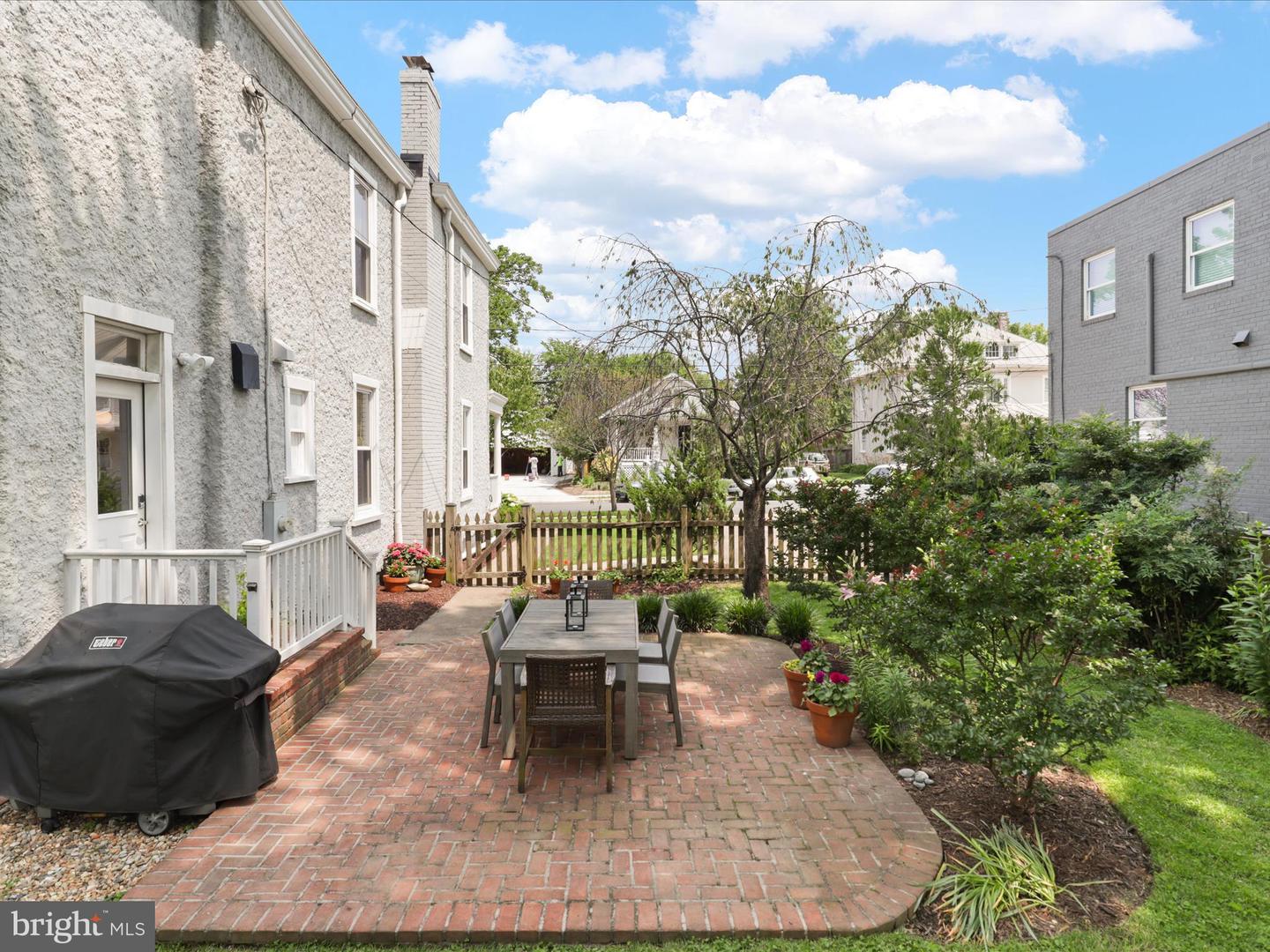 19 E DEL RAY AVE E, ALEXANDRIA, Virginia 22301, 3 Bedrooms Bedrooms, ,2 BathroomsBathrooms,Residential,For sale,19 E DEL RAY AVE E,VAAX2045470 MLS # VAAX2045470