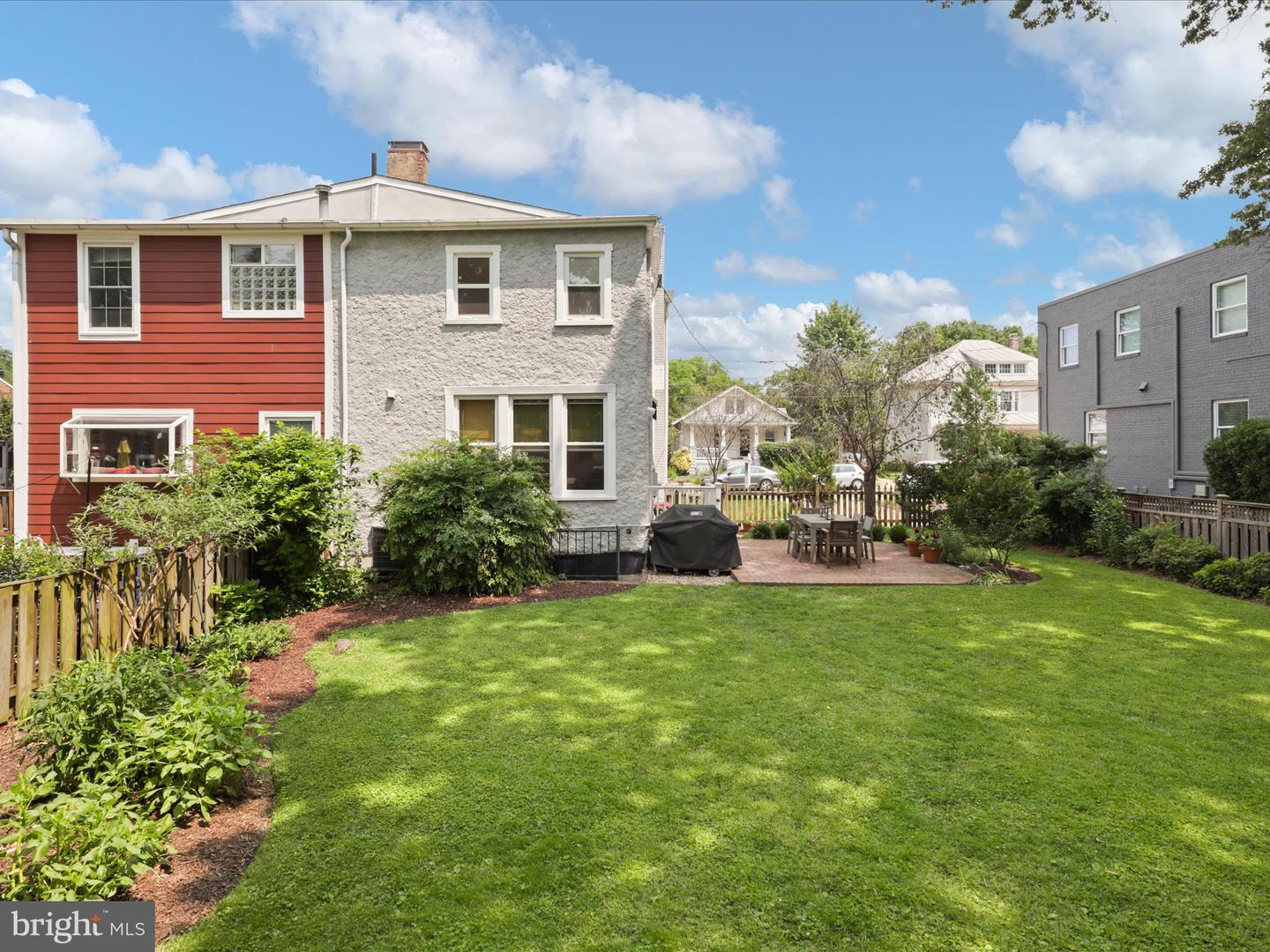 19 E DEL RAY AVE E, ALEXANDRIA, Virginia 22301, 3 Bedrooms Bedrooms, ,2 BathroomsBathrooms,Residential,For sale,19 E DEL RAY AVE E,VAAX2045470 MLS # VAAX2045470