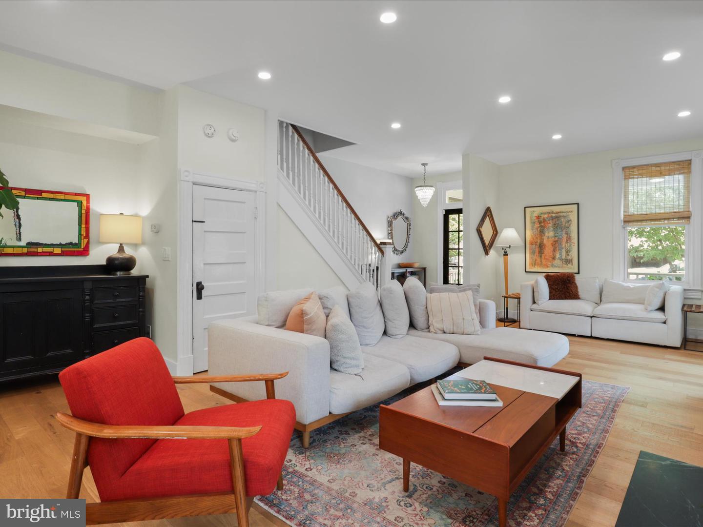 19 E DEL RAY AVE E, ALEXANDRIA, Virginia 22301, 3 Bedrooms Bedrooms, ,2 BathroomsBathrooms,Residential,For sale,19 E DEL RAY AVE E,VAAX2045470 MLS # VAAX2045470