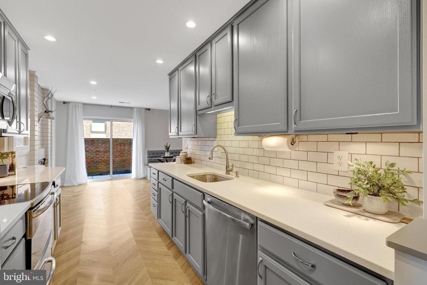 11712 INDIAN RIDGE RD, RESTON, Virginia 20191, 4 Bedrooms Bedrooms, ,2 BathroomsBathrooms,Residential,For sale,11712 INDIAN RIDGE RD,VAFX2241978 MLS # VAFX2241978