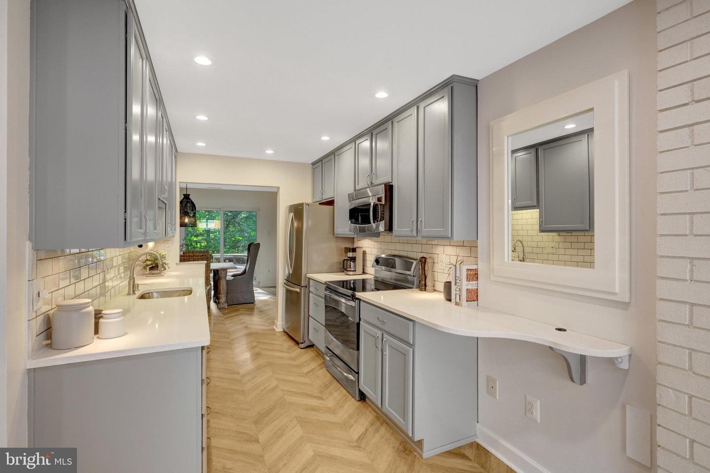 11712 INDIAN RIDGE RD, RESTON, Virginia 20191, 4 Bedrooms Bedrooms, ,2 BathroomsBathrooms,Residential,For sale,11712 INDIAN RIDGE RD,VAFX2241978 MLS # VAFX2241978
