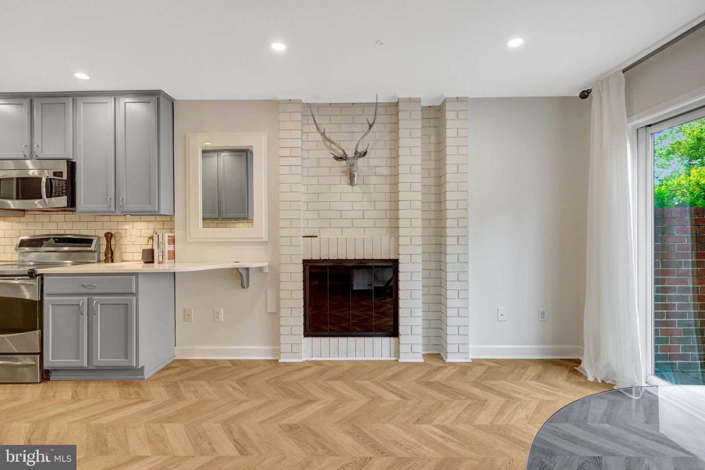 11712 INDIAN RIDGE RD, RESTON, Virginia 20191, 4 Bedrooms Bedrooms, ,2 BathroomsBathrooms,Residential,For sale,11712 INDIAN RIDGE RD,VAFX2241978 MLS # VAFX2241978