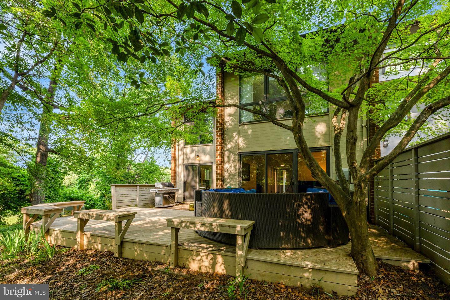 11712 INDIAN RIDGE RD, RESTON, Virginia 20191, 4 Bedrooms Bedrooms, ,2 BathroomsBathrooms,Residential,For sale,11712 INDIAN RIDGE RD,VAFX2241978 MLS # VAFX2241978
