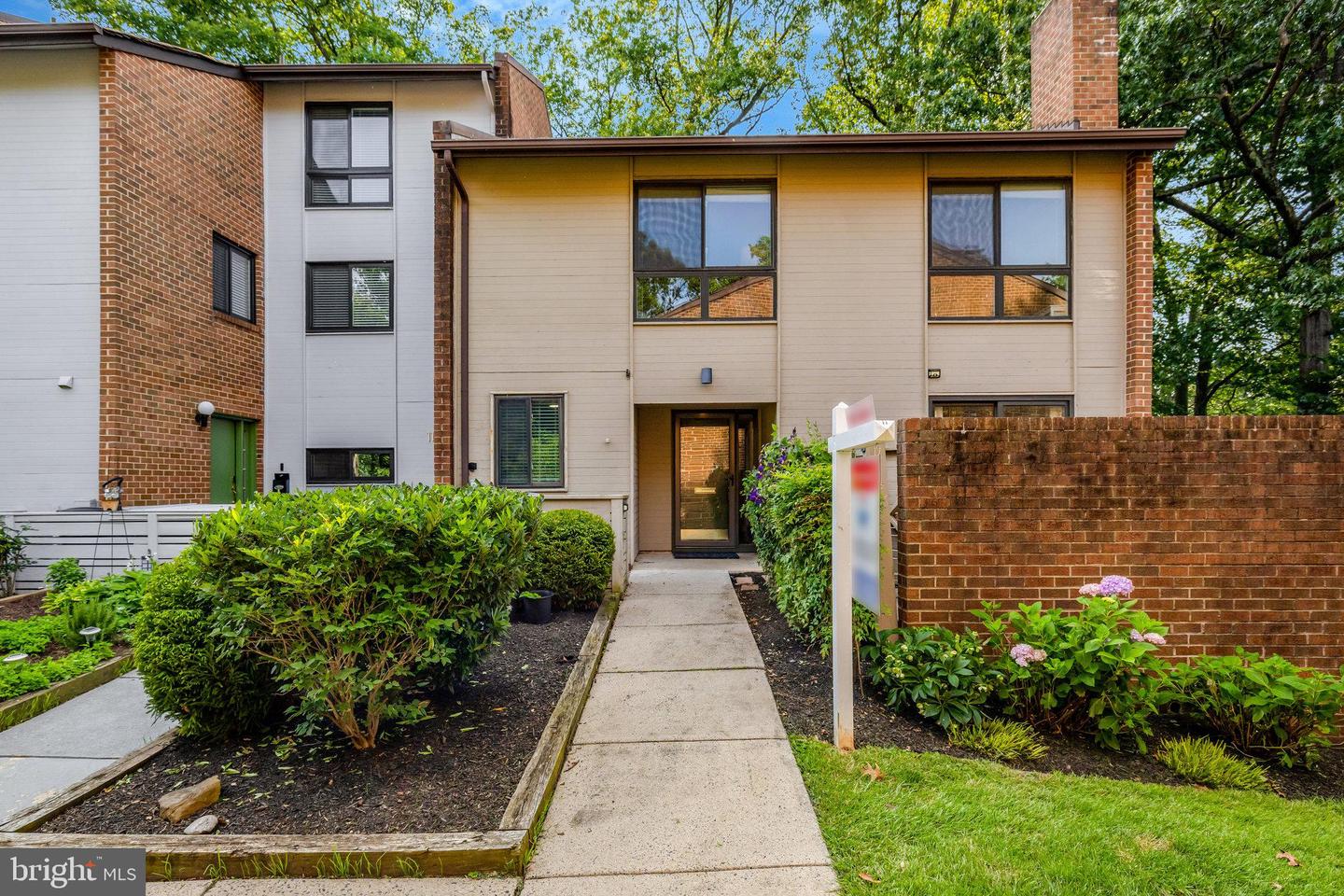 11712 INDIAN RIDGE RD, RESTON, Virginia 20191, 4 Bedrooms Bedrooms, ,2 BathroomsBathrooms,Residential,For sale,11712 INDIAN RIDGE RD,VAFX2241978 MLS # VAFX2241978