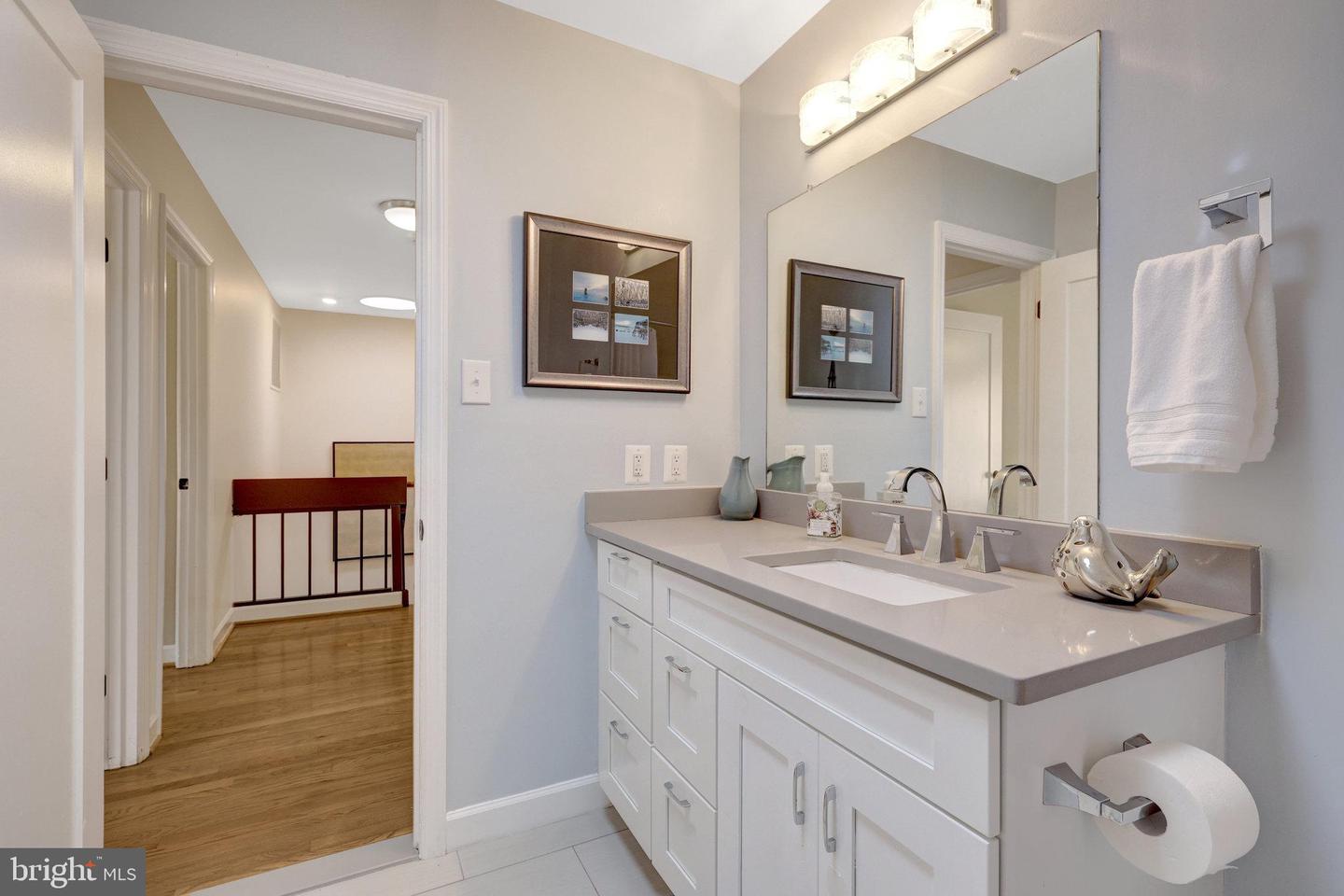 11712 INDIAN RIDGE RD, RESTON, Virginia 20191, 4 Bedrooms Bedrooms, ,2 BathroomsBathrooms,Residential,For sale,11712 INDIAN RIDGE RD,VAFX2241978 MLS # VAFX2241978