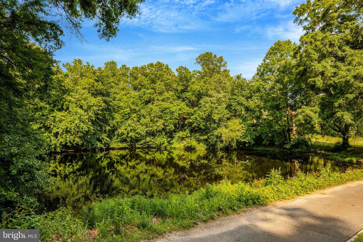11712 INDIAN RIDGE RD, RESTON, Virginia 20191, 4 Bedrooms Bedrooms, ,2 BathroomsBathrooms,Residential,For sale,11712 INDIAN RIDGE RD,VAFX2241978 MLS # VAFX2241978