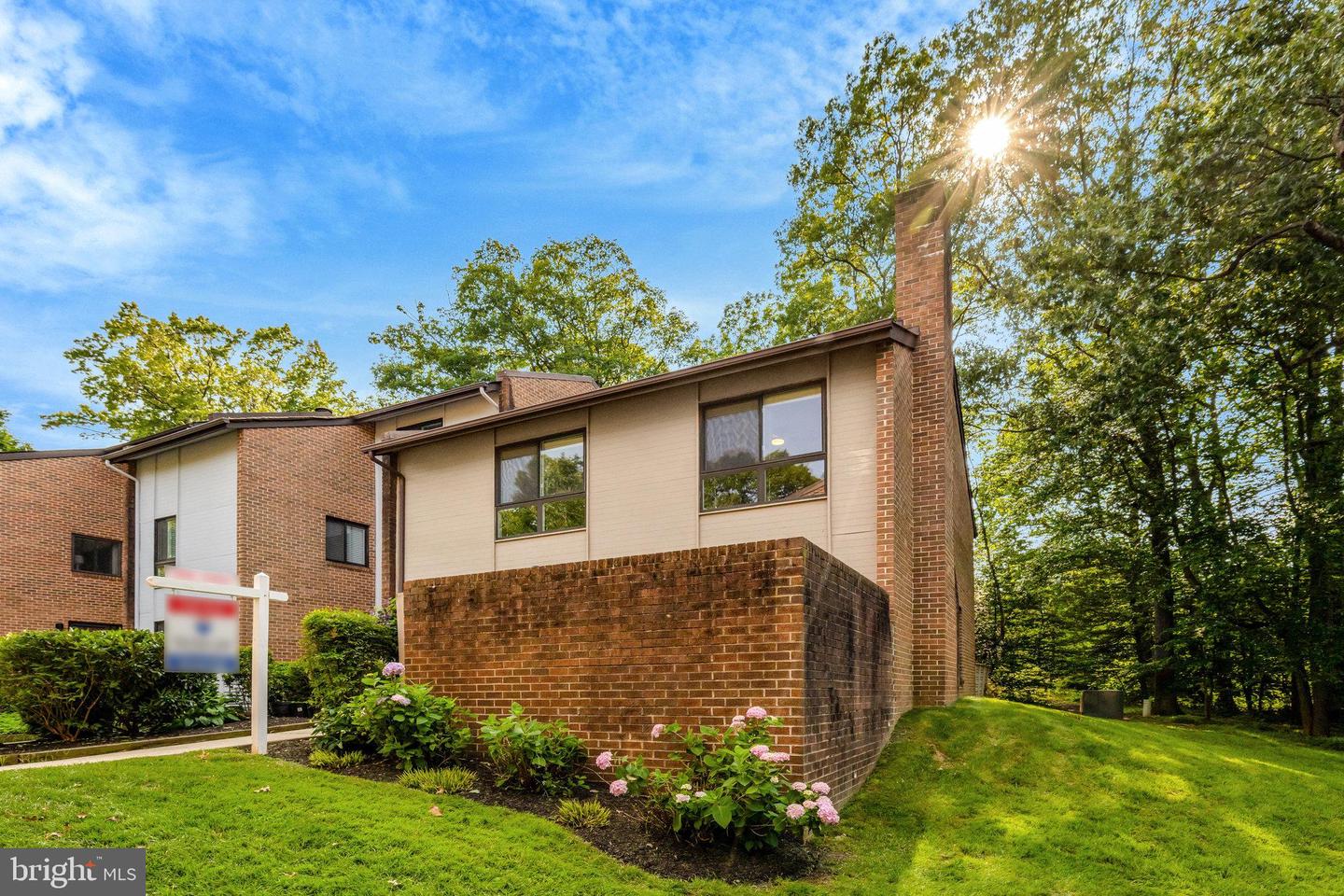 11712 INDIAN RIDGE RD, RESTON, Virginia 20191, 4 Bedrooms Bedrooms, ,2 BathroomsBathrooms,Residential,For sale,11712 INDIAN RIDGE RD,VAFX2241978 MLS # VAFX2241978
