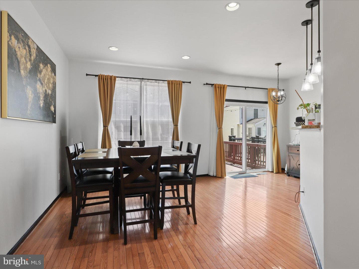 43735 SCARLET SQ, CHANTILLY, Virginia 20152, 3 Bedrooms Bedrooms, ,3 BathroomsBathrooms,Residential,For sale,43735 SCARLET SQ,VALO2097320 MLS # VALO2097320