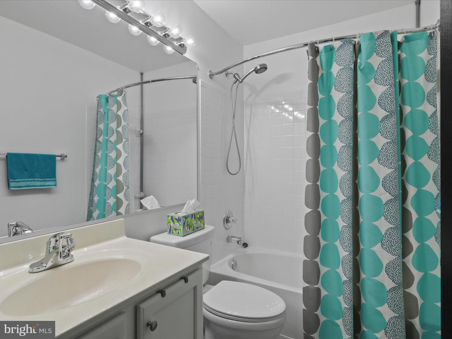 43735 SCARLET SQ, CHANTILLY, Virginia 20152, 3 Bedrooms Bedrooms, ,3 BathroomsBathrooms,Residential,For sale,43735 SCARLET SQ,VALO2097320 MLS # VALO2097320