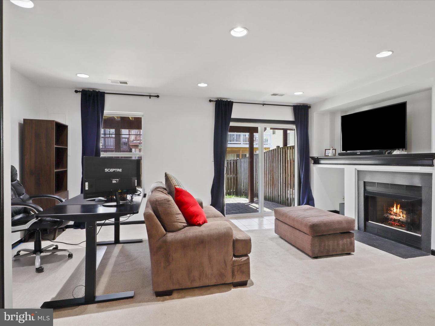 43735 SCARLET SQ, CHANTILLY, Virginia 20152, 3 Bedrooms Bedrooms, ,3 BathroomsBathrooms,Residential,For sale,43735 SCARLET SQ,VALO2097320 MLS # VALO2097320
