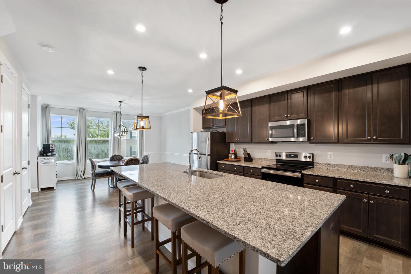 18216 SUMMIT POINTE DR, TRIANGLE, Virginia 22172, 3 Bedrooms Bedrooms, ,2 BathroomsBathrooms,Residential,For sale,18216 SUMMIT POINTE DR,VAPW2095234 MLS # VAPW2095234